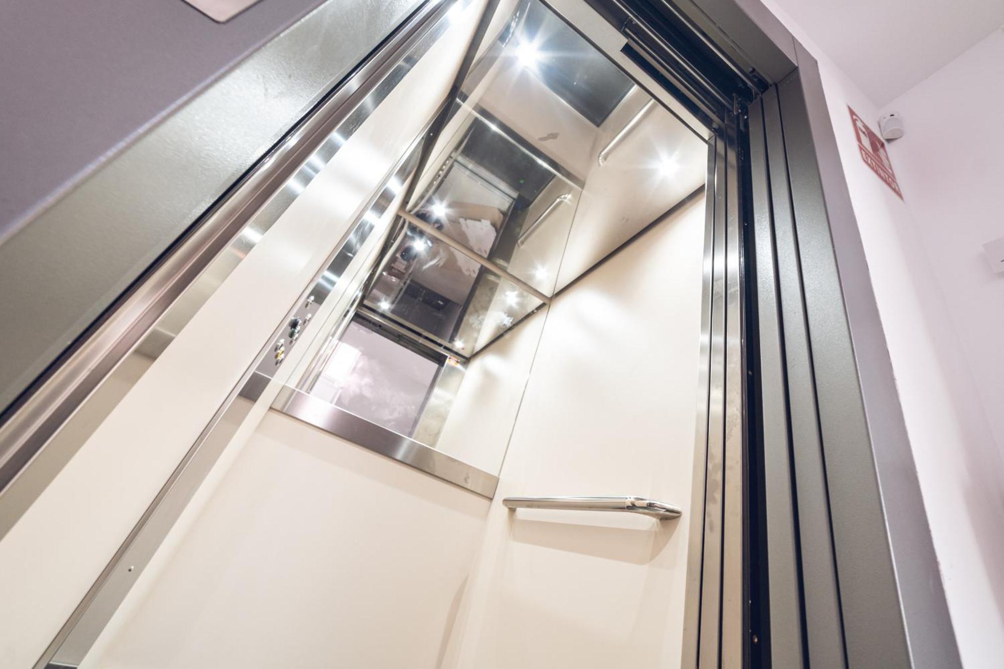 Alfalfa Atico Apartments มาดริด ภายนอก รูปภาพ